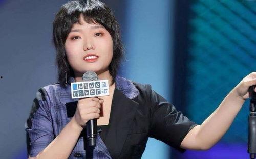 娱乐吃瓜酱李雪琴,从娱乐吃瓜酱到喜剧新星的蜕变之路  第3张